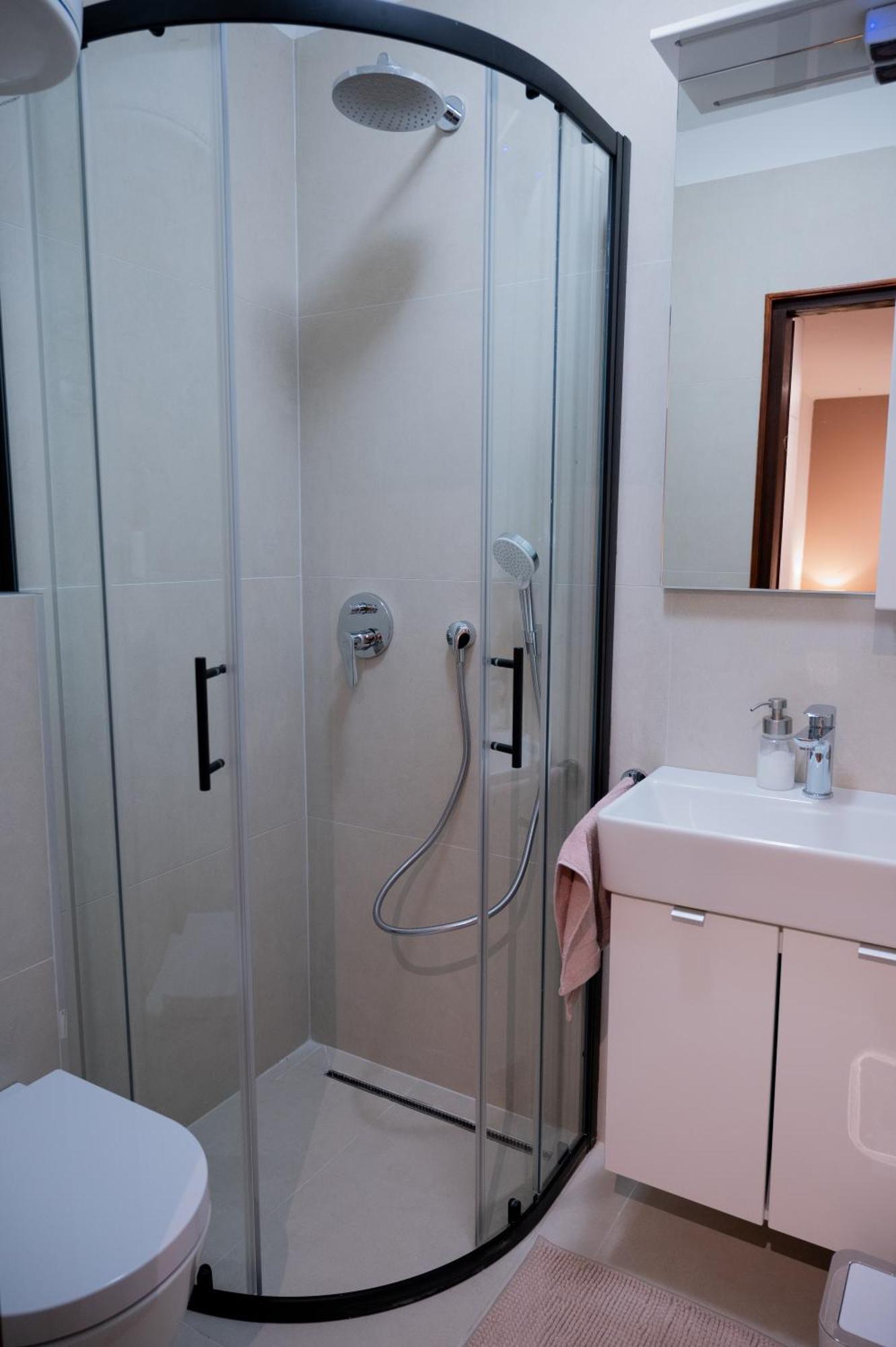 Apartman Rose-2025 Renovated Garden View Poreč Eksteriør billede