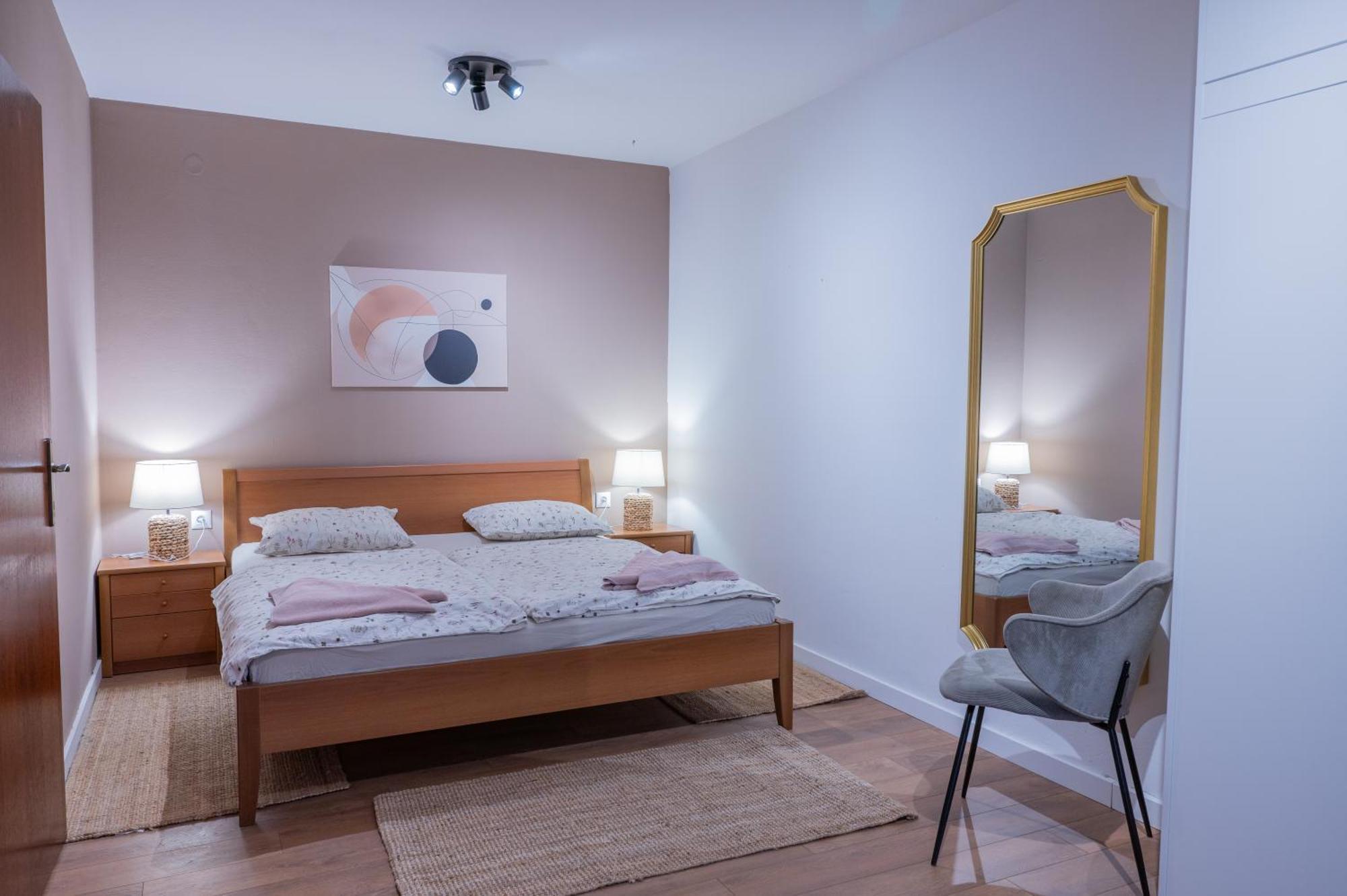 Apartman Rose-2025 Renovated Garden View Poreč Eksteriør billede